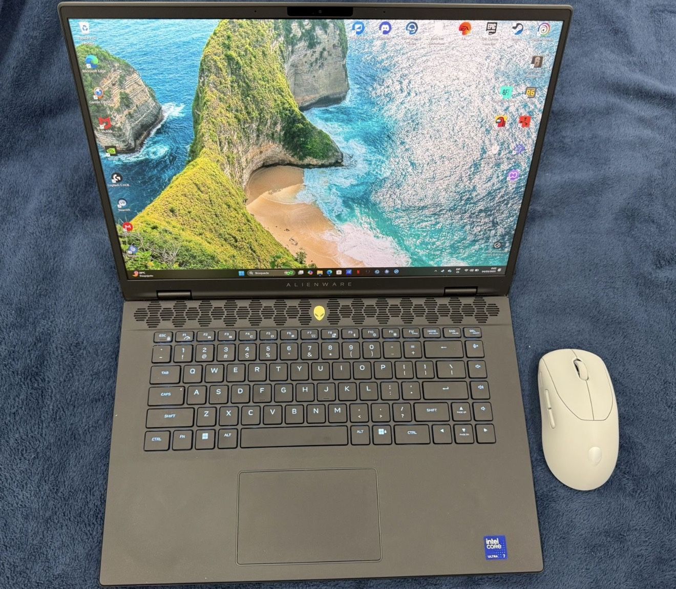 Alienware M16 R2. 2024