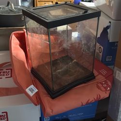 Tank- Reptile Tank 