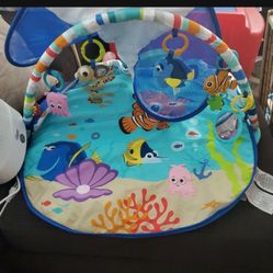 Disney Nemo Play Mat