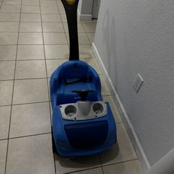 Push Car To children . Used I. Good Condition 