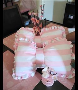 Beautiful baroque princess style pillows new with tags on never used $5 for the set of two