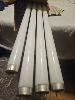 4 bulbs 10 00. 48" Sylvania Octron 800 XV SuperSaver Ecologic T8 Fluorescent Bulbs