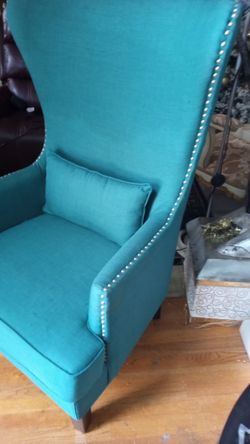 Lager Terquios Chair with high back excellent condition
