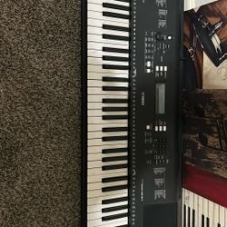 Yamaha Keyboard Ew300
