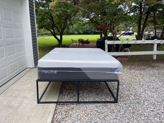 Nectar Luxe Hybrid Queen Mattress