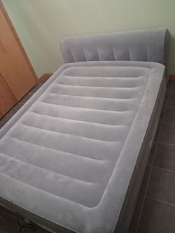 20in Queen size air mattress