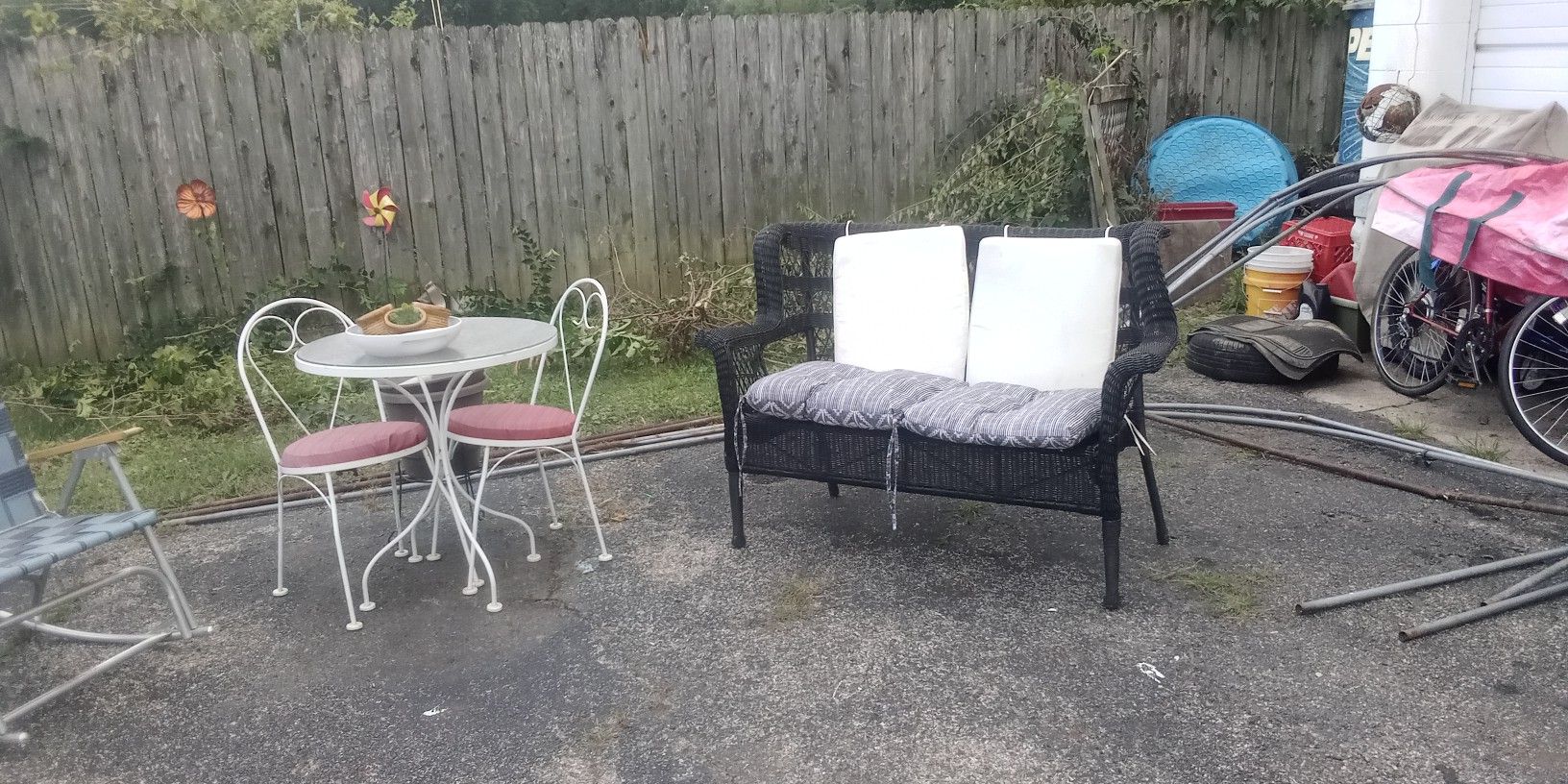 Black Wicker Couch With Pillow