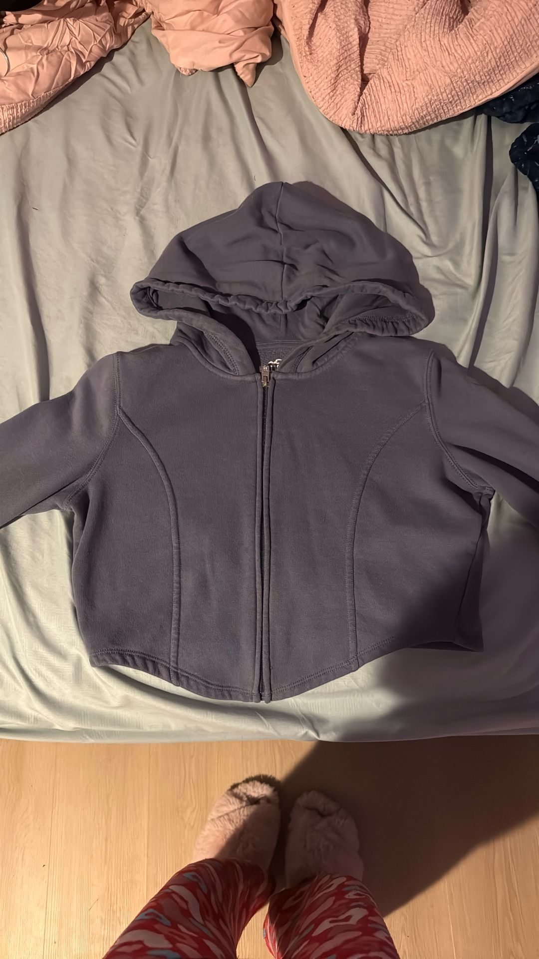 Hollister cropped hoodie
