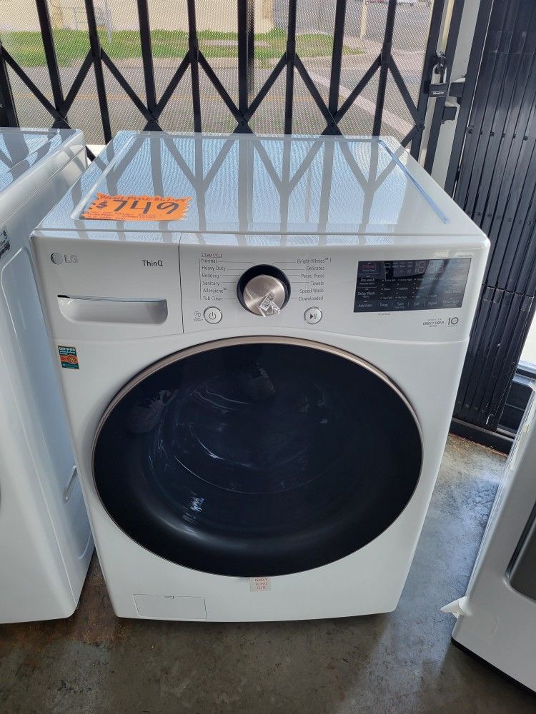 New LG ThinQ Front Load Washer 4.5 Cubic Feet 