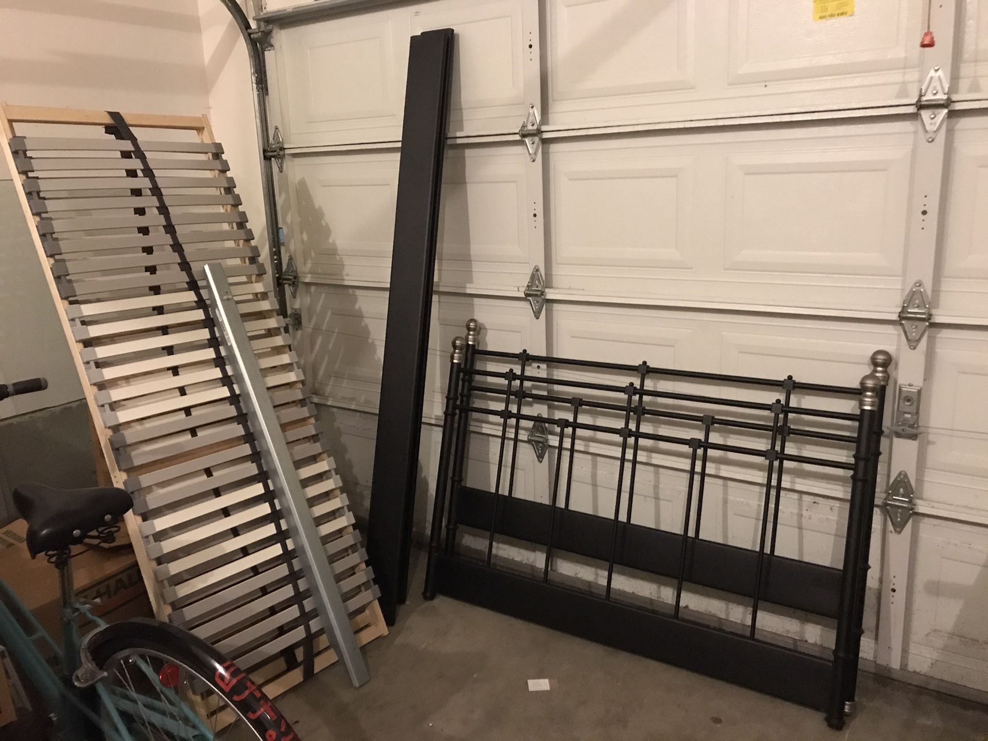 Metal bed frame full/double