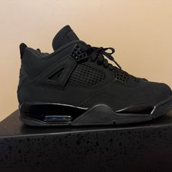 Air Jordan 4 Black Cats (2025) 