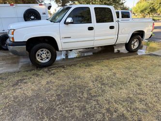 05 Chevy 1500HD 6.0/ 4L80