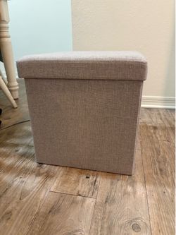 Poppin large storage / ottoman cream colored
