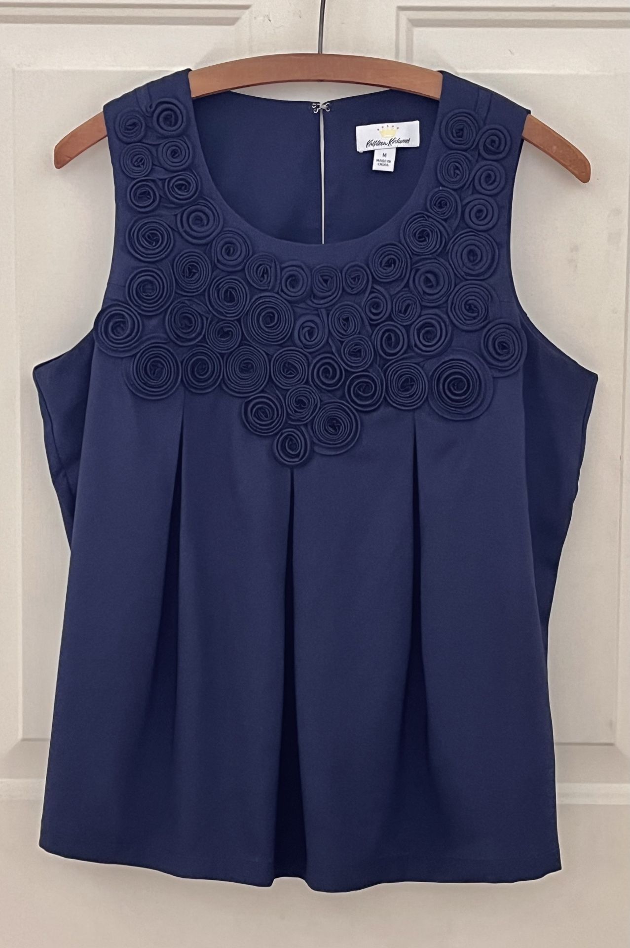 Kathleen Kirkwood Fancy 3D Sleeveless Scoopneck Top