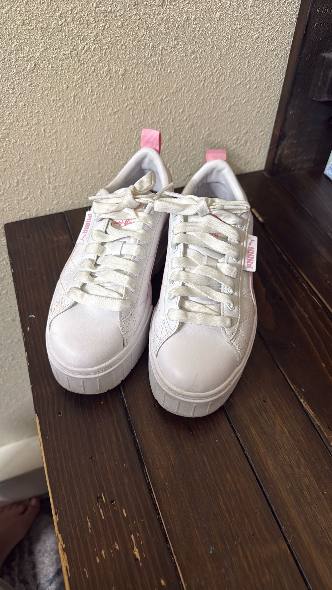 Puma sneakers size 7