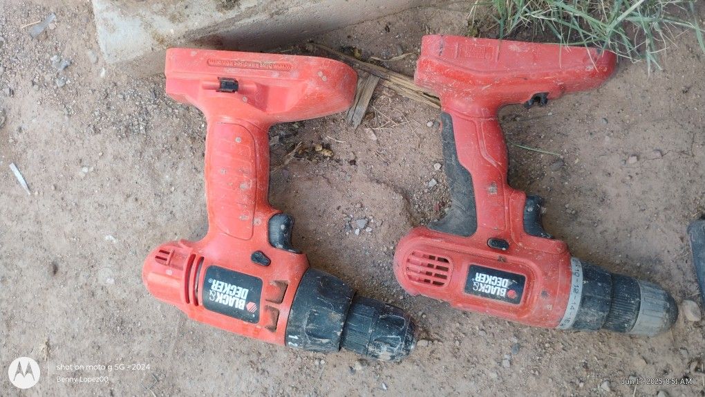 2 Black And Decker Drills No Batteries