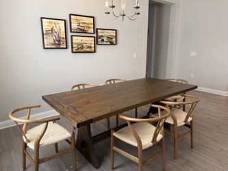 Dining Table & 6 Chairs