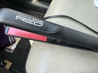 Red by Kiss / Hot Beauty 1-inch ceramic flat iron