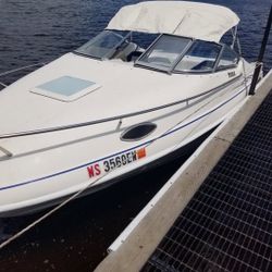 Motorboat Boat 2001 AQUATRON 2000SC Cuddy Cabin
