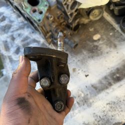 B SERIES 2 BOLT POST MOUNT