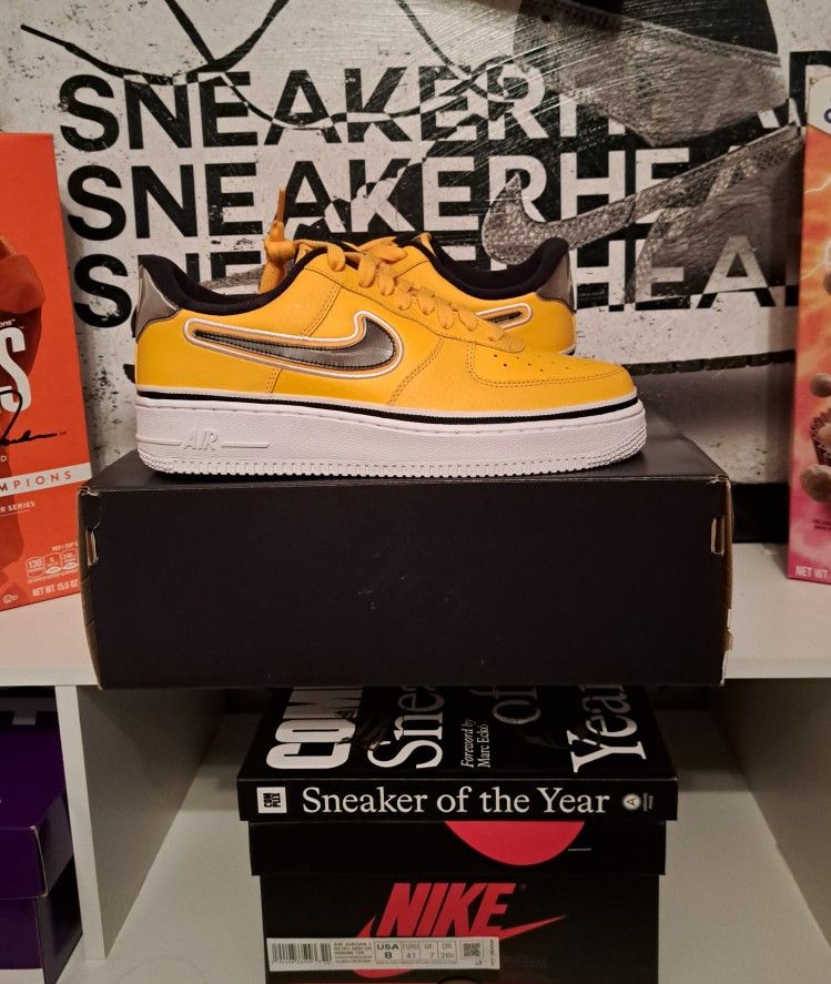 Nike Air Force Low Sport NBA University Gold Ds