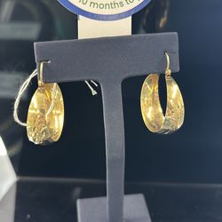 Gold earrings