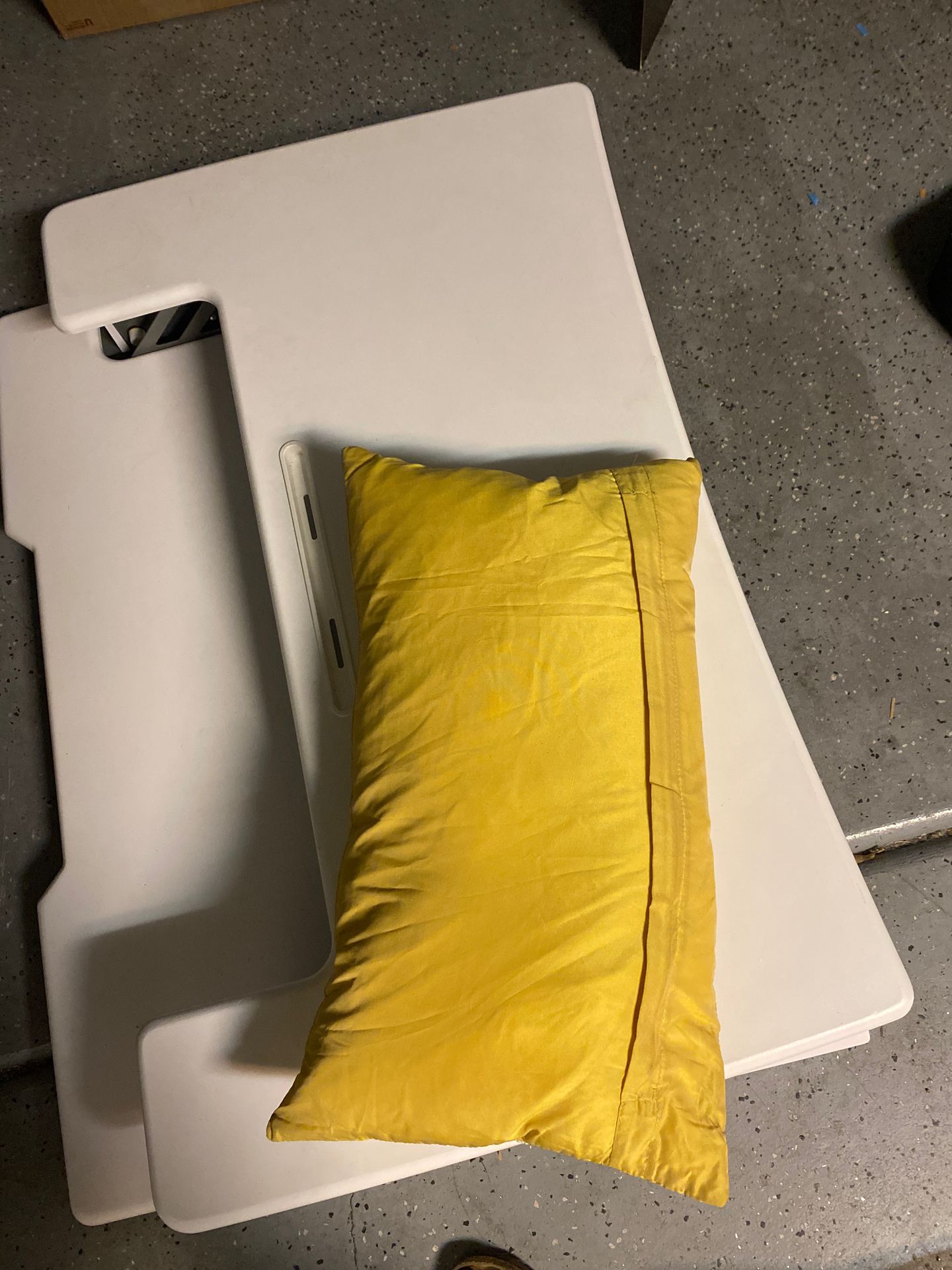 Decorative pillow