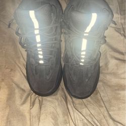 Yeezy Boot Graphite