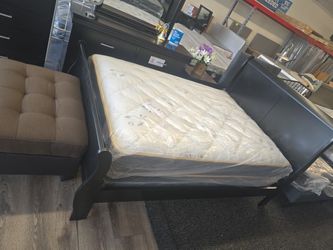 FULL MATTRESS AND BOX SPRING 