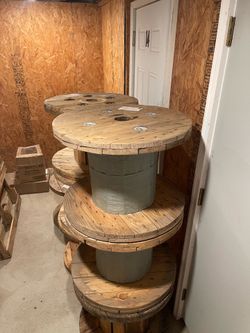4 Small Spools Made With Quality Wood