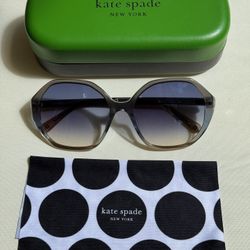 Kate Spade Sunglasses With Cloth And Case 