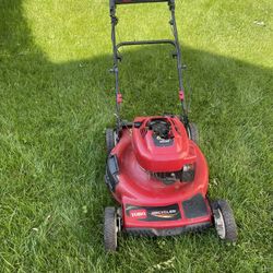 TORO LAWNMOWER SELF PROPELLED 22” STARTED  AND WORKS