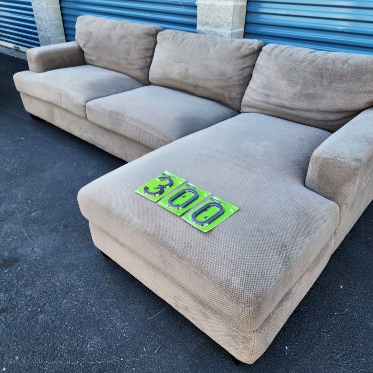 Sectional Couch With Delivery