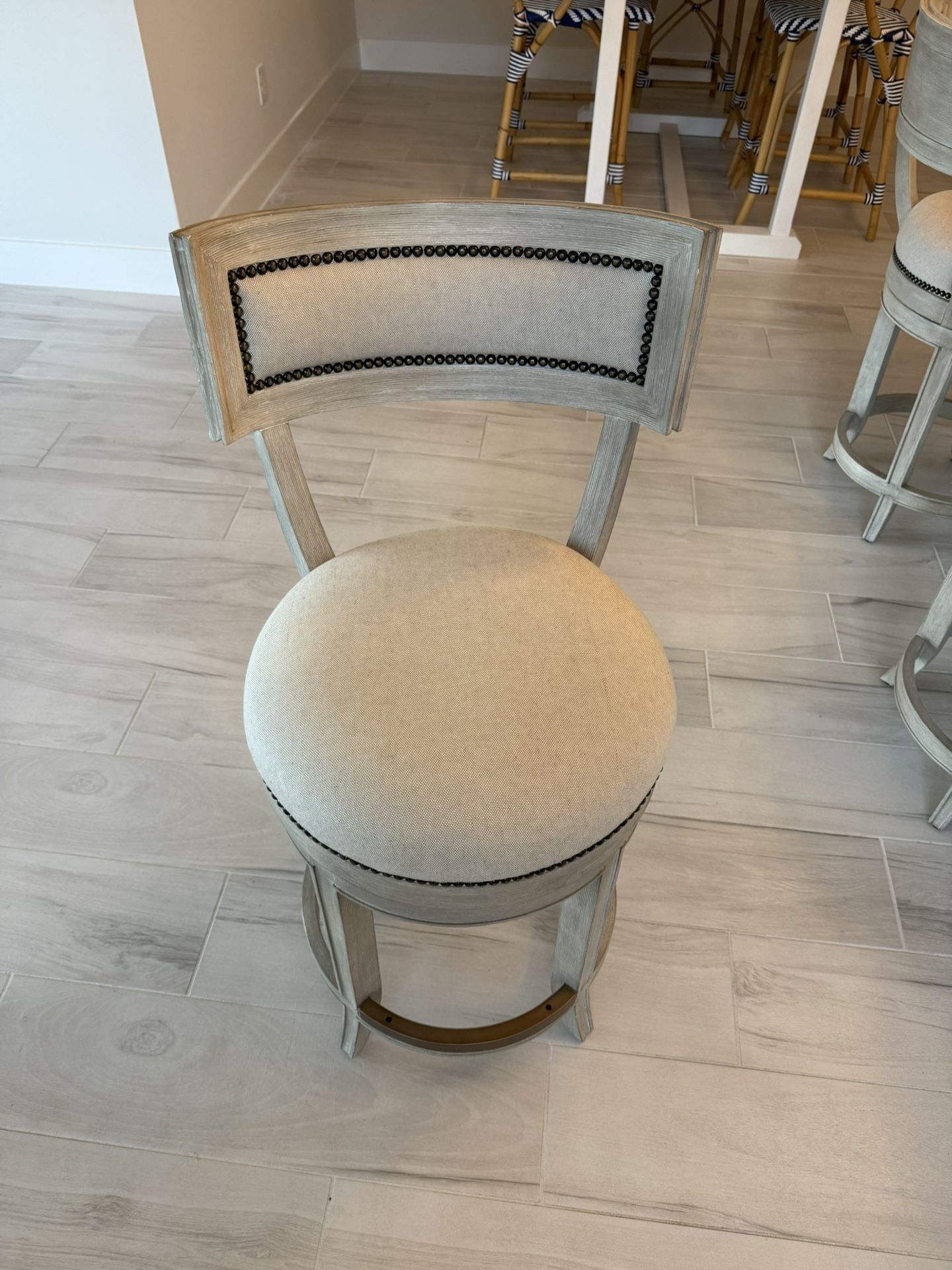 3 Cushioned Bar Stools