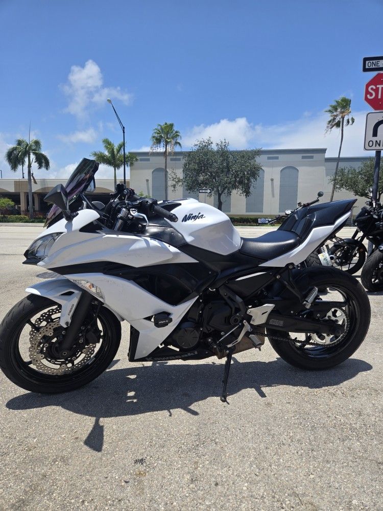 2017 Kawasaki Ninja 650cc
