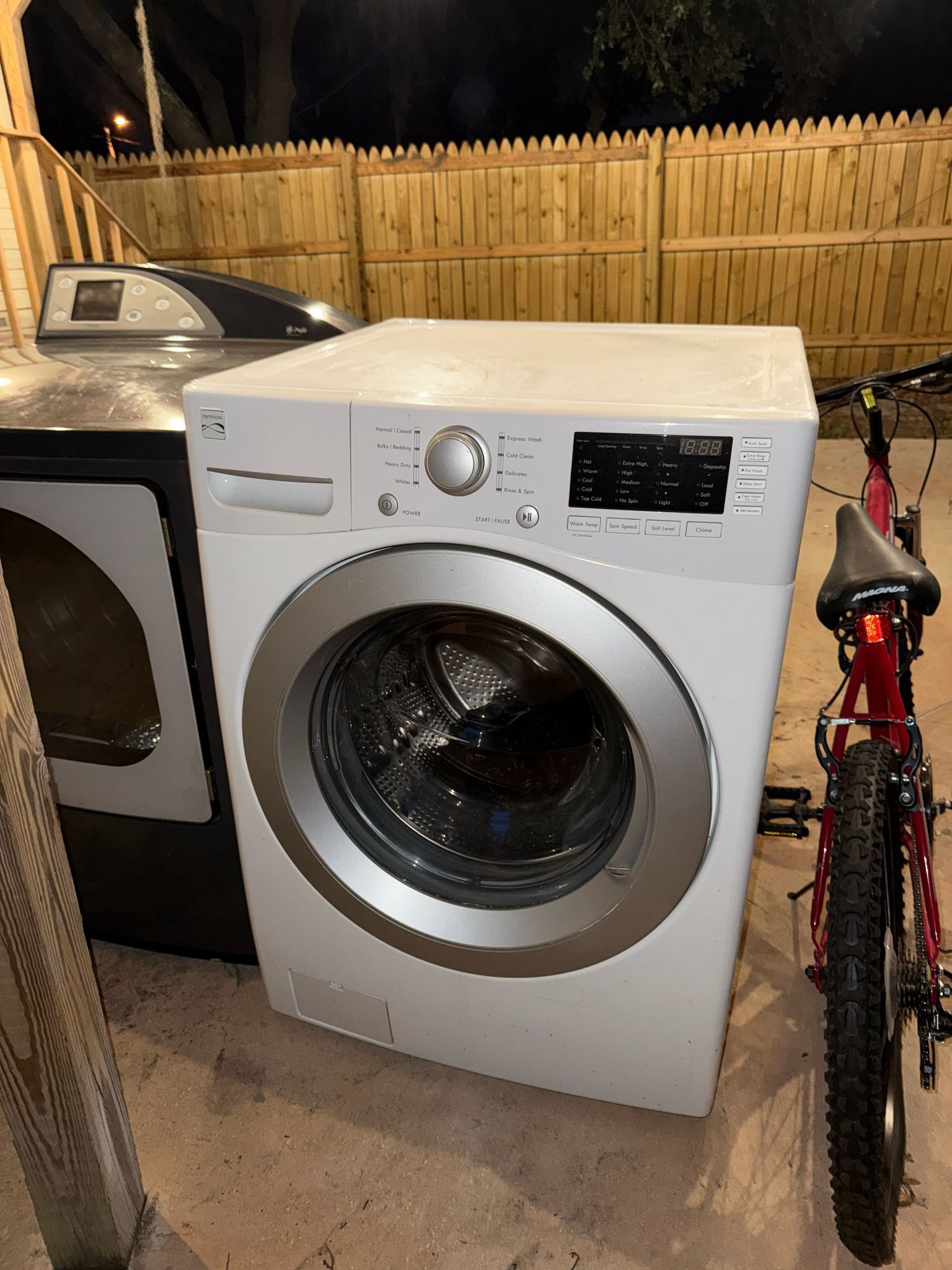 Washer And Dryer Combo- Like New!!!