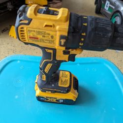 👍 Hammer Drill  Come Whid Te Batteries 