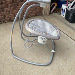 Graco baby swing