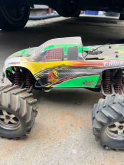 RC truck Traxxas gas