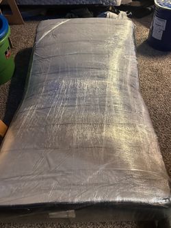 Twin bed with frame