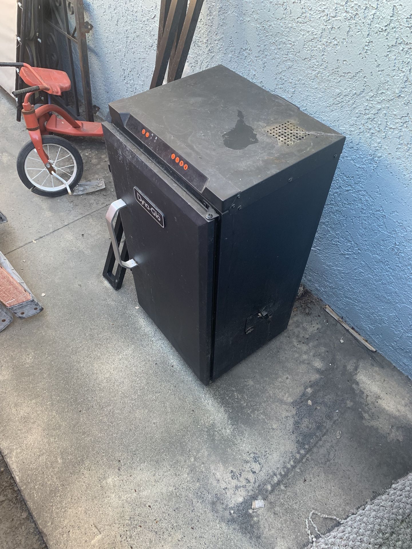 Electric BBQ Smoker