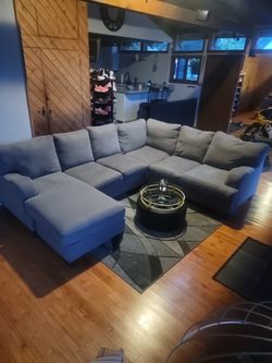 Large Three-piece Gray Sectional. No Damage No Stains. Smoke-free