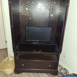 Armoire With Drawer 32 Lcd TV Incuded