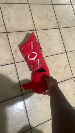 RED PRO SRZ 2.0 BATTER’S LEG GUARD