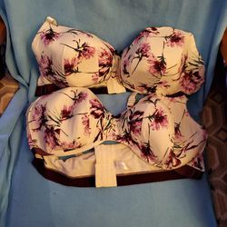 Lane Bryant Cacique Wireless Bra Size 50 D for Sale in San Diego