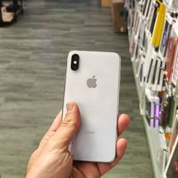 iPhone X 64 GB In Excellent Condition Holiday Deal Cash Price Starting From $149