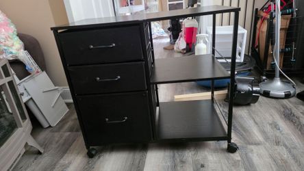 Dresser