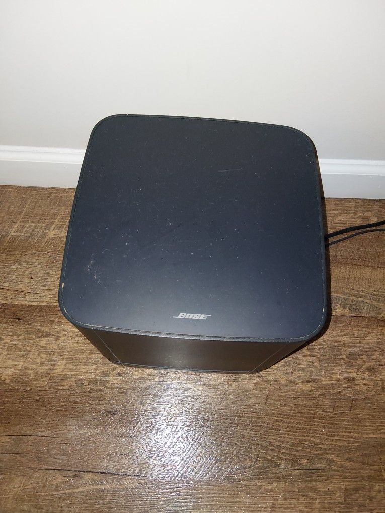 Wireless Bose Bass Speaker And Sound Bar With Remote
