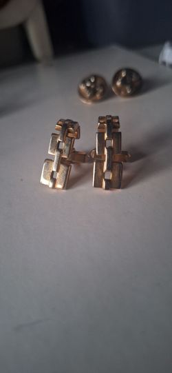 Gold-Tone Chain Link Cufflinks