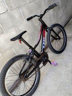 BICICLETA TREK